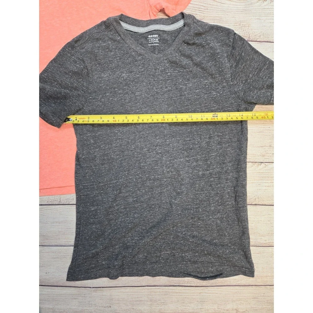 LOT of 2 Old Navy Boys V-Neck T-Shirts Size Medium (8) - Short Sleeve Cotton